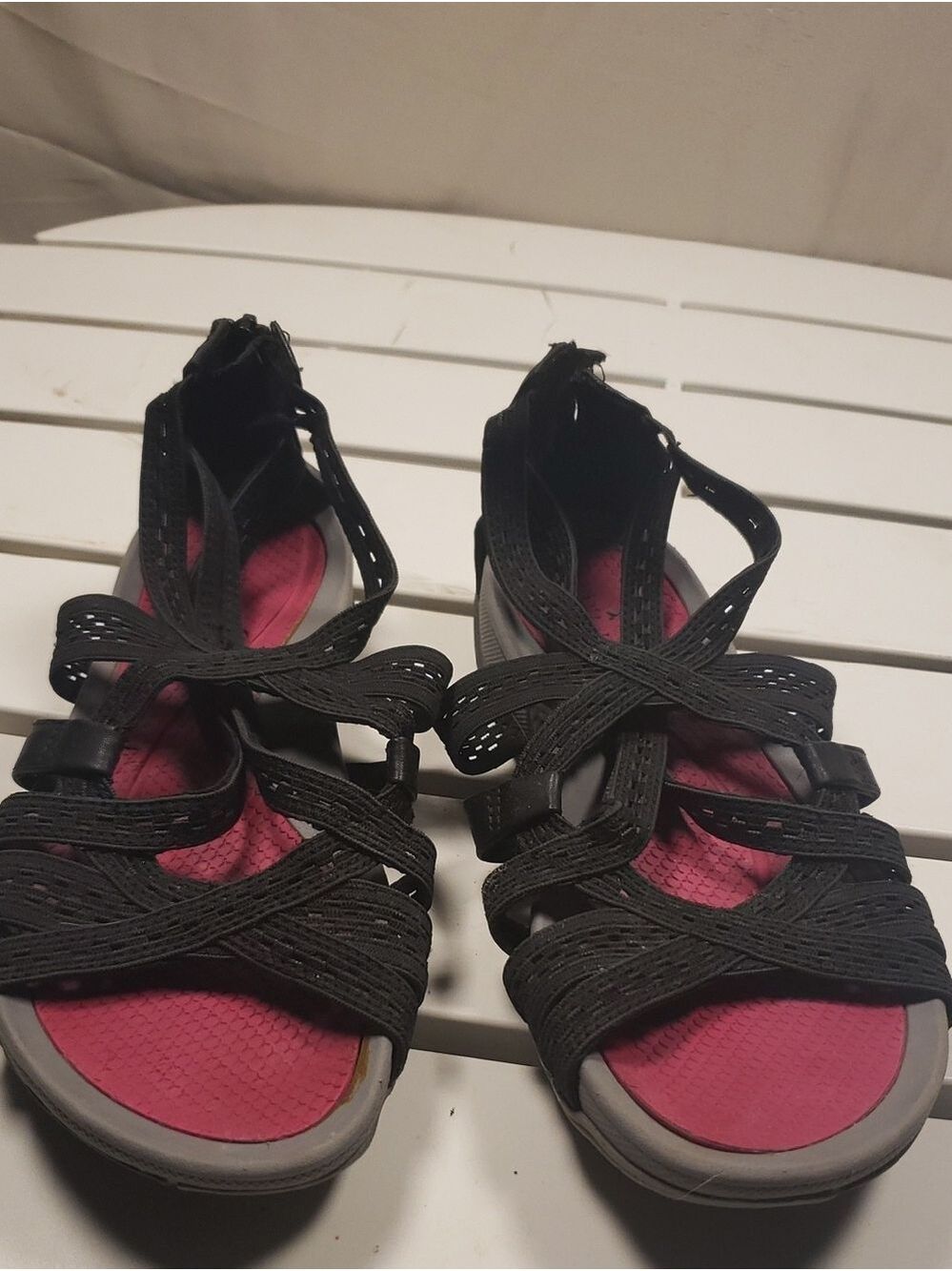 BareTraps Black Strappy Sandals with Pink Footbed - 6m - Picture 1 of 6